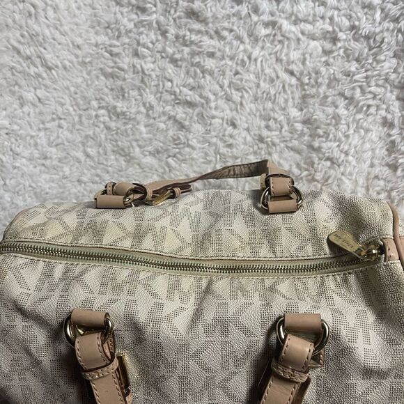 Michael Kors Grayson Satchel Monogram cream and tan straps . - Picture 11 of 15